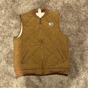 The North Face Chuchillo Insulated Large Soft Fuzzy Vest - Tan